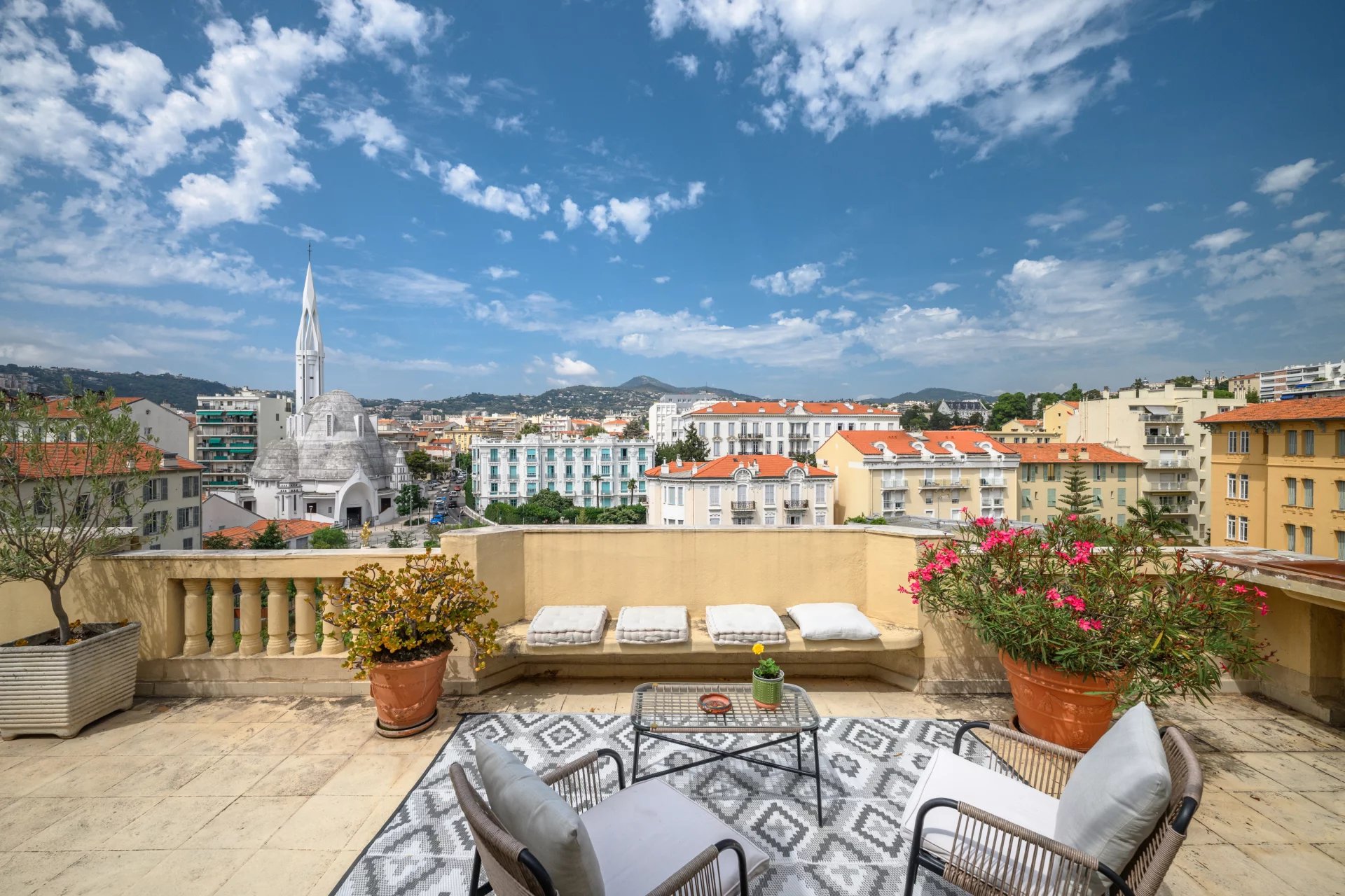 Appartement 8 pièces 222 m² · à Nice · 221,6 m² · 1 195 000 €