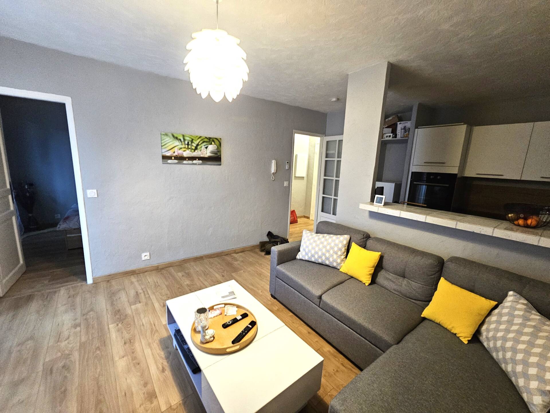 Appartement 2 pièces 37 m² · à Roquebrune-sur-Argens · 37 m² · 140 000 €