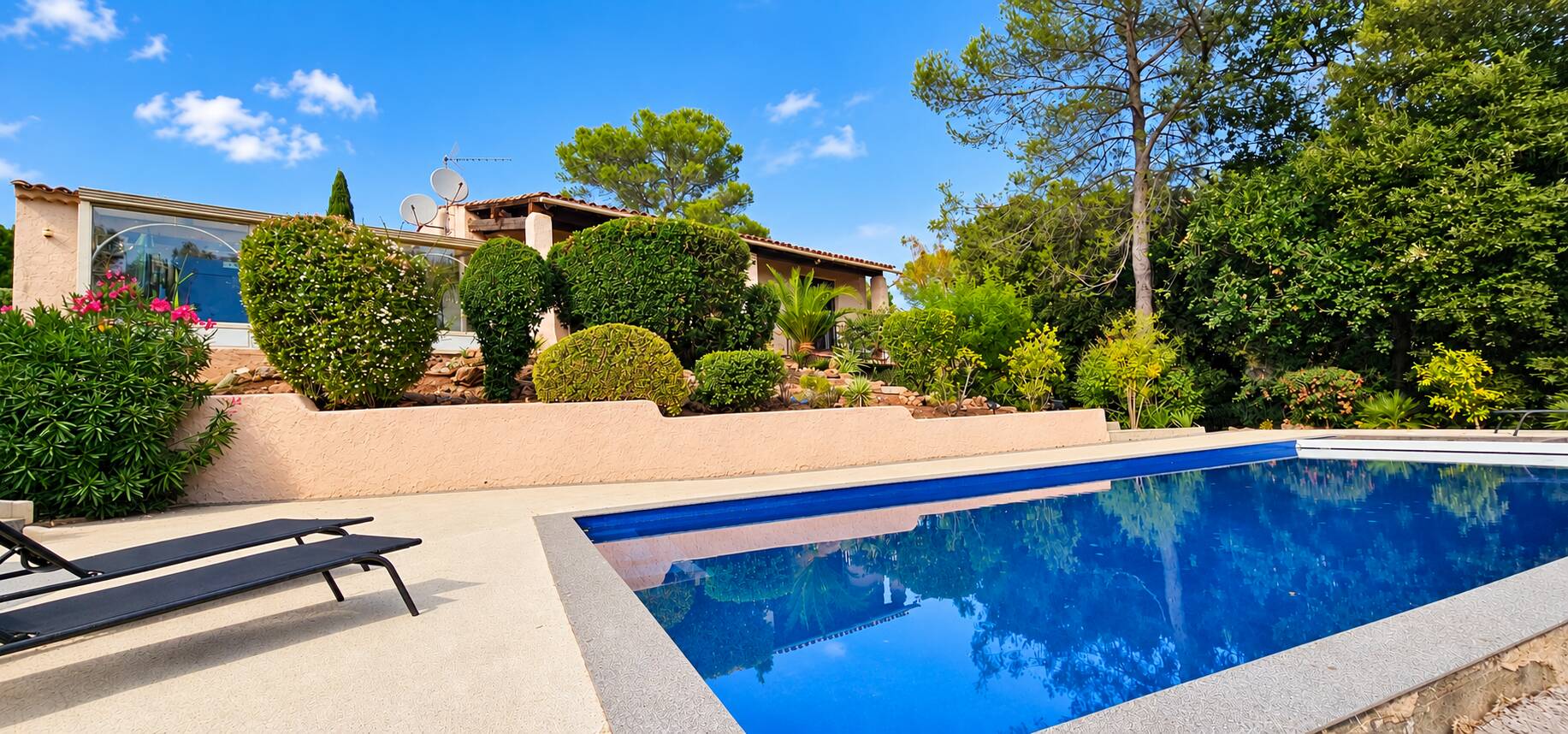 Maison 5 pièces 154 m² · à Roquebrune-sur-Argens · 154 m² · 649 000 €