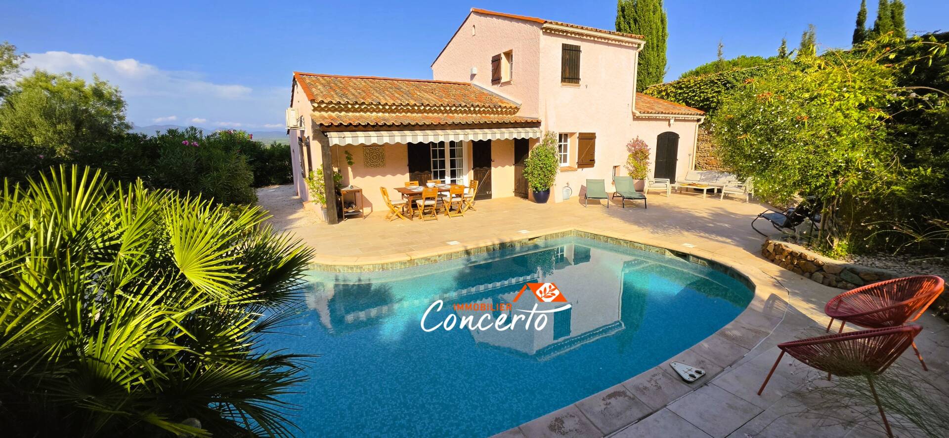 Maison 7 pièces 157 m² · à Roquebrune-sur-Argens · 157 m² · 628 000 €